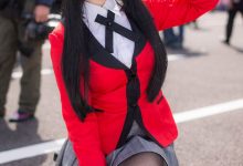 唯美养眼coser性感诱人红色制服诱惑写真-美图岛