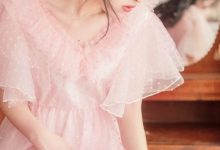 可爱甜美少女粉嫩养眼写真图片-美图岛