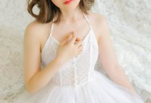 蕾丝美女白纱长裙丰满诱人写真-美图岛