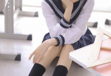 校园制服美女性感学院风诱惑美女图片-美图岛