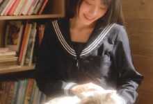 清纯美女水手服诱人写真图片-美图岛