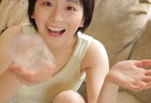 元气美女清新随性居家写真图片-美图岛