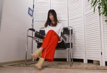 [A&F]丝足视频 092-美女王佳性感展示透明肉色袜美脚 [1V-3.56G]-美图岛